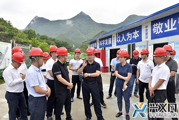 图为顾先林在则戎镇州市共建养老产业示范园项目调研.jpg