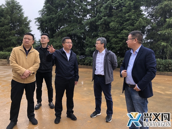 顾先林到贵州醇酒厂调研图文