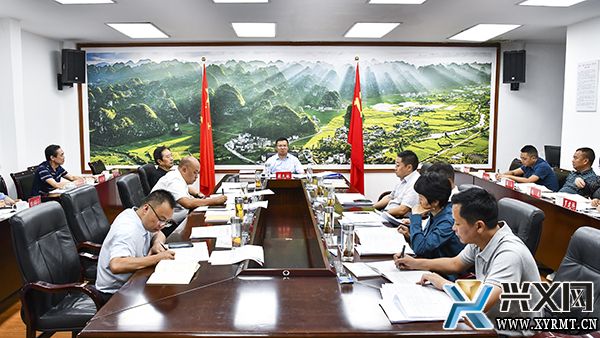顾先林主持召开市委常委会会议和义龙新区党工委会议 传达学习习近平总书记关于巡视工作的重要论述精神及中央、省委、州委有关会议和文件精神(图2)