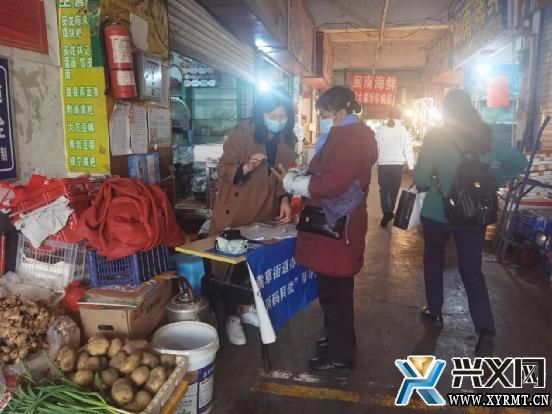 市人力资源社会保障局积极开展基层党组织和在职党员到社区“双报到”工作(图2)