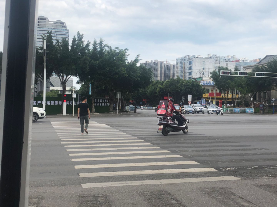 曝光台│乱停乱放、强行加塞……兴义这些不文明行为被曝光