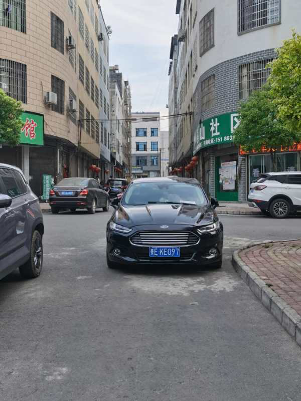 曝光台│乱停乱放、强行加塞……兴义这些不文明行为被曝光