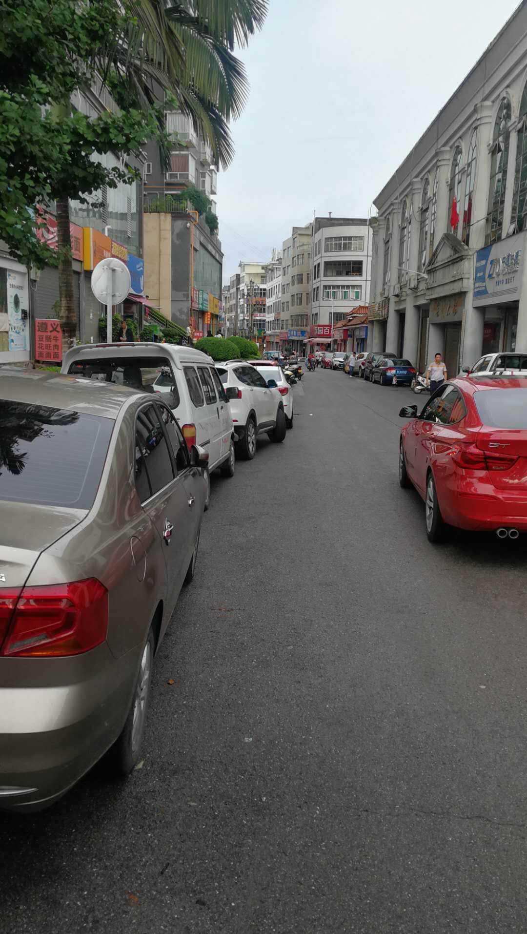 曝光台│乱停乱放、强行加塞……兴义这些不文明行为被曝光