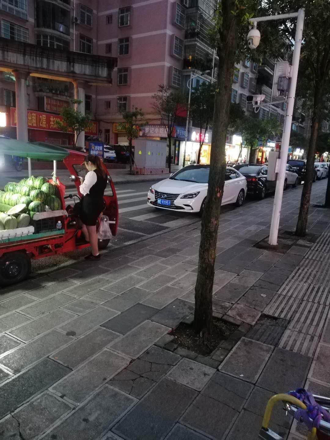 曝光台│乱停乱放、强行加塞……兴义这些不文明行为被曝光