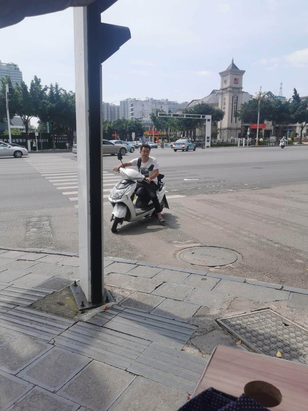 曝光台│乱停乱放、强行加塞……兴义这些不文明行为被曝光