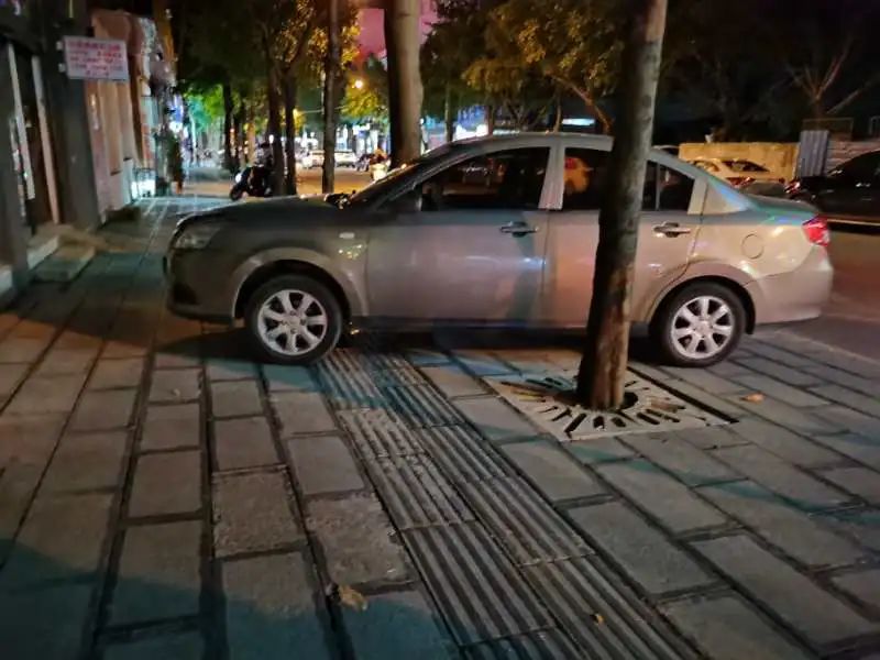 【不文明曝光台】第10期：车辆随意违停、任性加塞，公共场所不文明行为？曝光！！