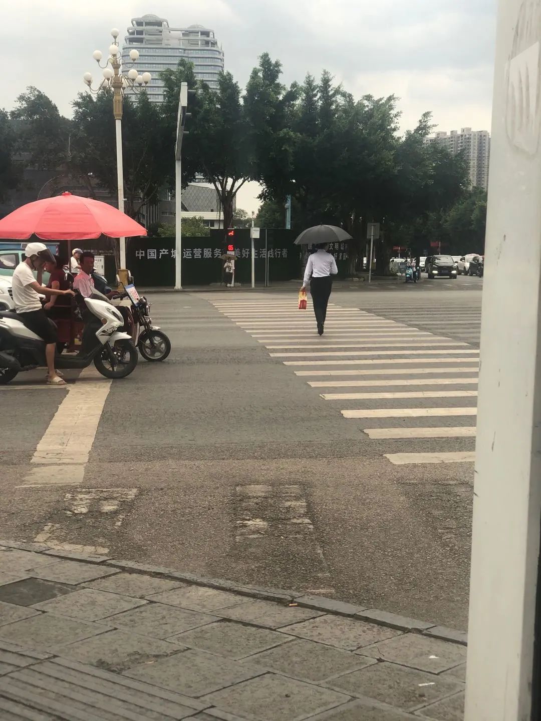 【不文明曝光台】第10期：车辆随意违停、任性加塞，公共场所不文明行为？曝光！！