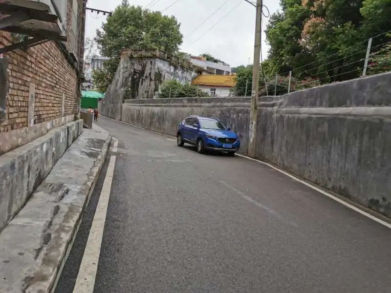 【不文明曝光台】第10期：车辆随意违停、任性加塞，公共场所不文明行为？曝光！！