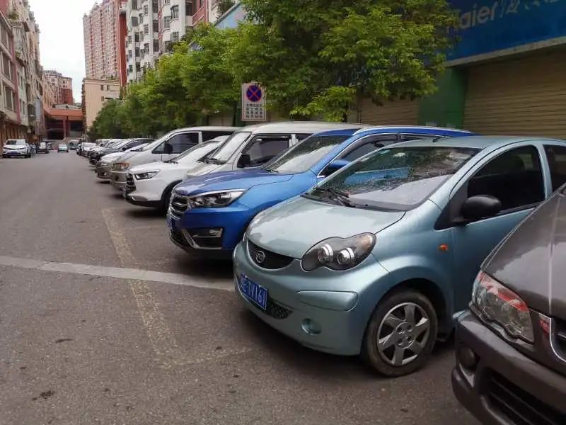 【不文明曝光台】第10期：车辆随意违停、任性加塞，公共场所不文明行为？曝光！！