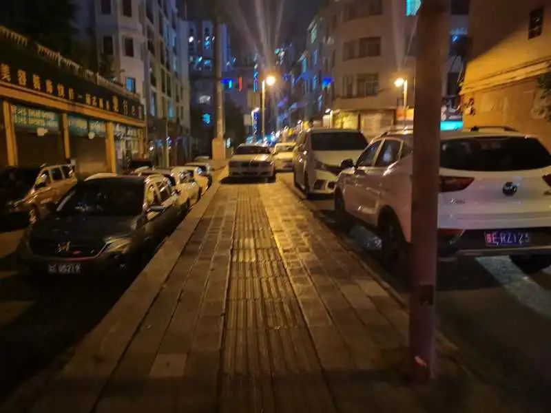 【不文明曝光台】第10期：车辆随意违停、任性加塞，公共场所不文明行为？曝光！！