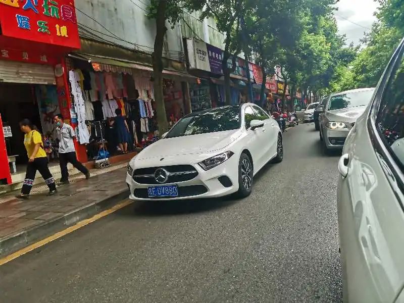 【不文明曝光台】第10期：车辆随意违停、任性加塞，公共场所不文明行为？曝光！！