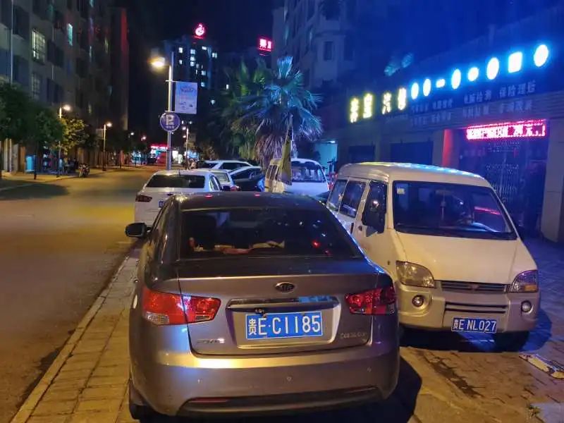 【不文明曝光台】第10期：车辆随意违停、任性加塞，公共场所不文明行为？曝光！！