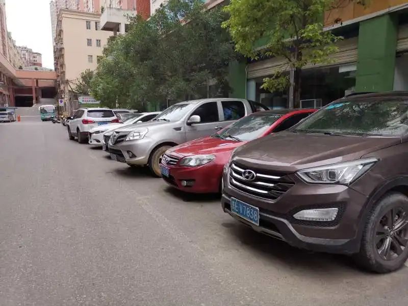 【不文明曝光台】第10期：车辆随意违停、任性加塞，公共场所不文明行为？曝光！！