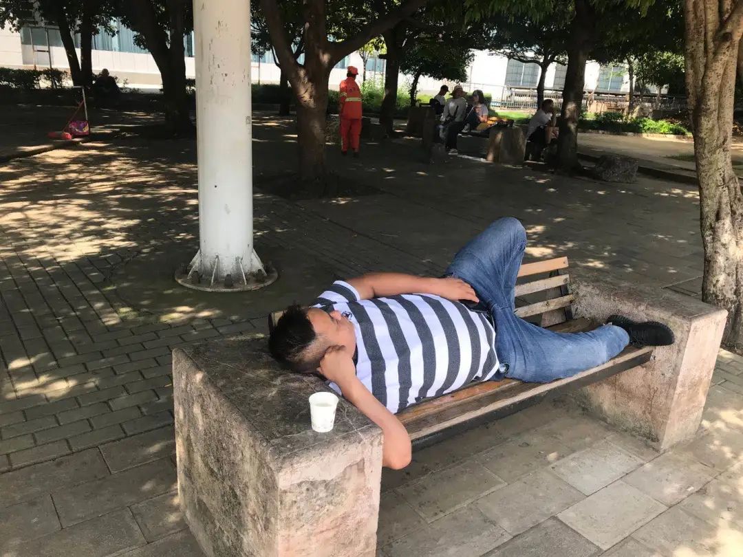 【不文明曝光台】第10期：车辆随意违停、任性加塞，公共场所不文明行为？曝光！！