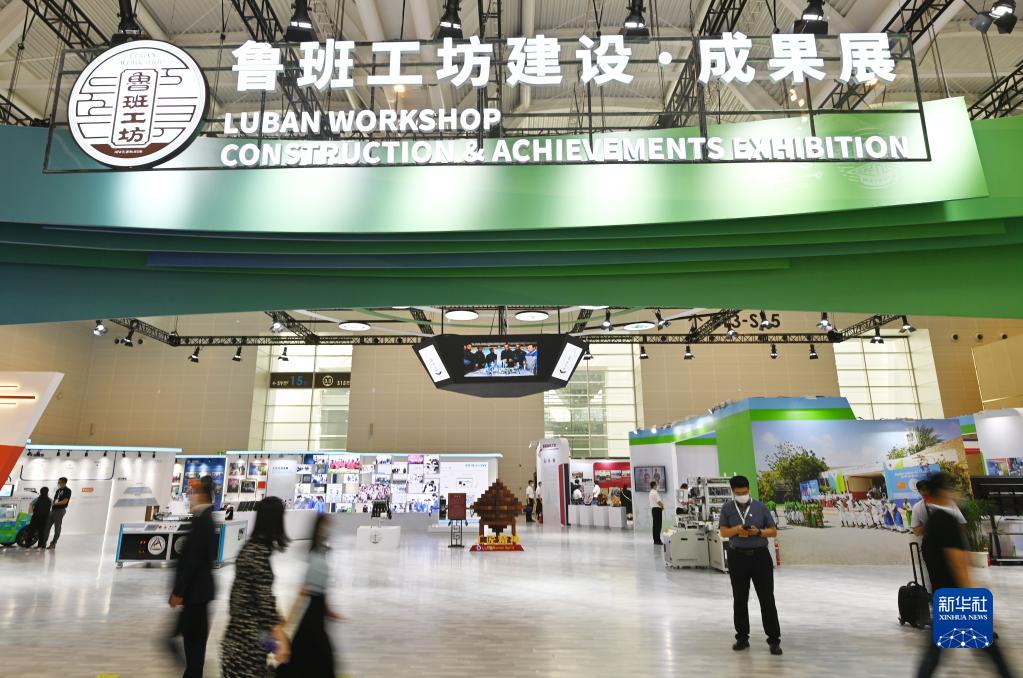 奋进新征程 建功新时代·非凡十年丨十年来中高职学校每年培养千万高素质技术技能人才——专家谈新时代中国职业教育跨越式发展(图2)