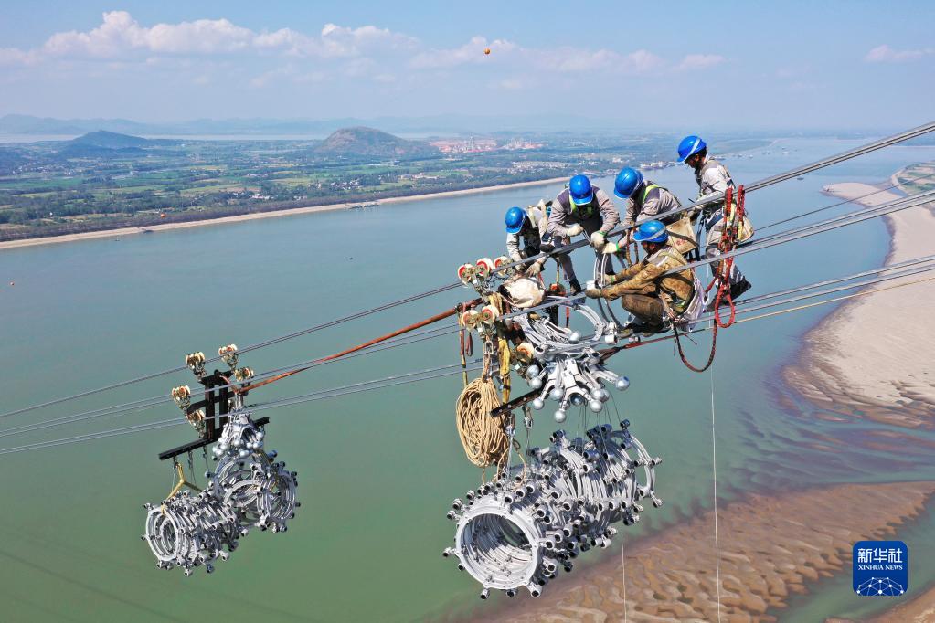 新时代中国调研行·非凡十年看优势|奋力赢得发展新优势——从重大工程建设看中国特色社会主义制度优势(图7) 新时代中国调研行·非凡十年看优势|奋力赢得发展新优势——从重大工程建设看中国特色社会主义制度优势(图7)