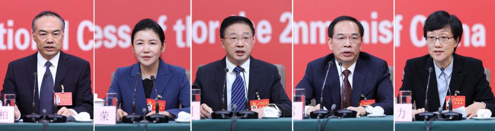 党的二十大新闻中心举行第三场记者招待会 介绍建设更高水平的法治中国有关情况(图3)