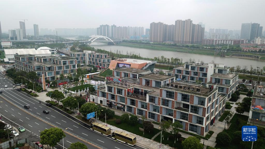 新时代新征程新伟业丨铸就社会主义文化新辉煌——各地贯彻落实党的二十大精神推进文化自信自强观察(图5) 新时代新征程新伟业丨铸就社会主义文化新辉煌——各地贯彻落实党的二十大精神推进文化自信自强观察(图5)