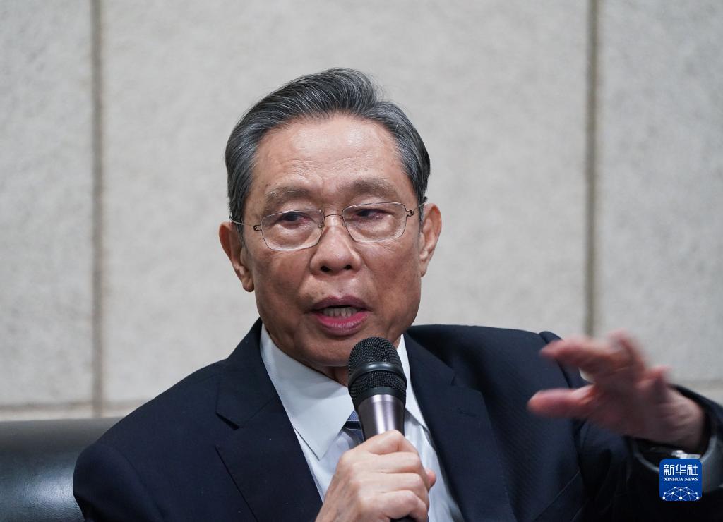 钟南山院士解答防疫新阶段百姓关切点:发热是否上医院?感染新冠怎么办?……(图7) 钟南山院士解答防疫新阶段百姓关切点:发热是否上医院?感染新冠怎么办?……(图7)