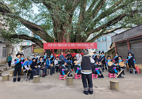 【深入学习贯彻党的二十大精神】 义龙新区：创新宣讲形式让党的二十大精神在基层落地生根(图1)