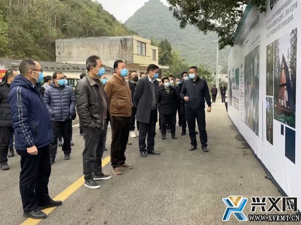 驻兴省、州人大代表到兴义义龙集中视察(图2) 驻兴省、州人大代表到兴义义龙集中视察(图2)