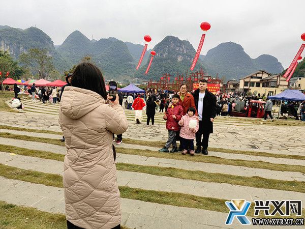 【网络中国节·春节】过年丨楼纳:文体活动闹新春 欢乐喜庆年味浓(图4) 【网络中国节·春节】过年丨楼纳:文体活动闹新春 欢乐喜庆年味浓(图4)