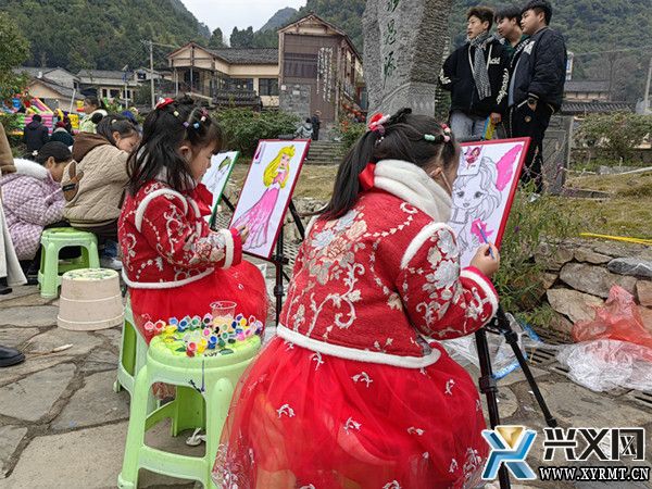 【网络中国节·春节】过年丨楼纳:文体活动闹新春 欢乐喜庆年味浓(图3) 【网络中国节·春节】过年丨楼纳:文体活动闹新春 欢乐喜庆年味浓(图3)