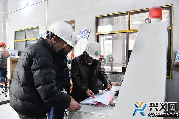 黔西南州高新区安监局开展安全检查 为企业复工复产保驾护航(图2)