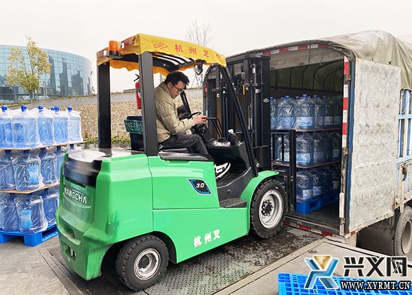 【新时代 新征程 新伟业】阳光清泉：引进全自动化生产线 助推企业高质量发展(图2)