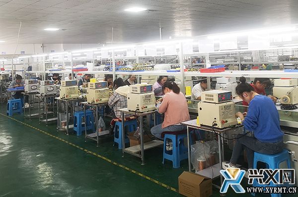 贵州兴杰电子科技有限公司：助农在家门口实现就业增收(图2)