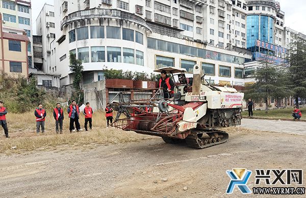 黔西南州：开展农机培训 助力农业机械化高质量发展(图2)