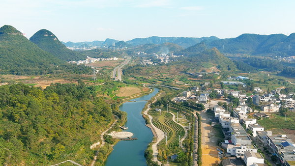 【念好“养牛经” 做强“牛经济”】查白村:实施“六方合作”模式 推动肉牛产业“牛”气冲天 (图3) 【念好“养牛经” 做强“牛经济”】查白村:实施“六方合作”模式 推动肉牛产业“牛”气冲天 (图3)