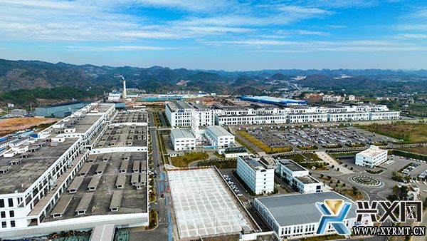 义龙新区工科局：真学实干 靶向施策 以主题教育实效赋能新型工业化高质量发展(图3)