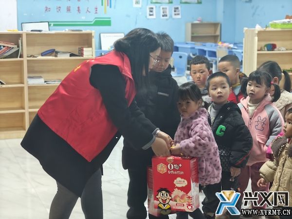 阿泥社区开展“特别的爱 给特别的你——关爱未成年人”主题活动(图1)