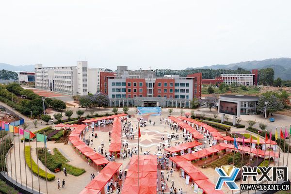 2024年“筑人才·强省会”高校毕业生留筑行动校园招聘会举行(图1)