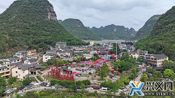 楼纳村:“开秧节”活动精彩呈现 游客沉浸式体验农耕文化(图9) 楼纳村:“开秧节”活动精彩呈现 游客沉浸式体验农耕文化(图9)