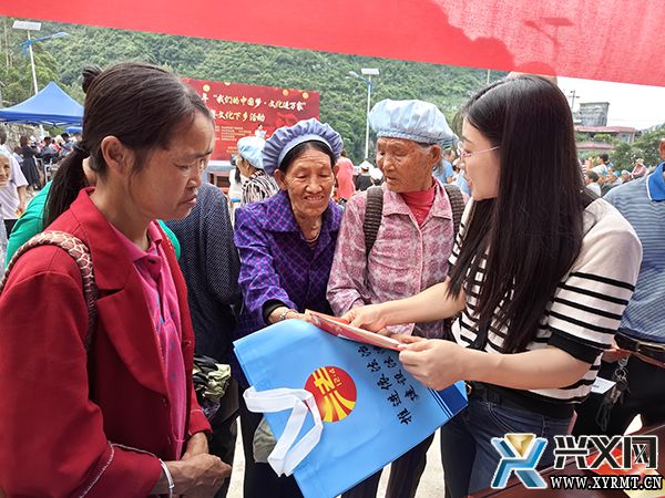 “法律进乡村”法治宣传活动走进仓更镇戈厂村(图2)