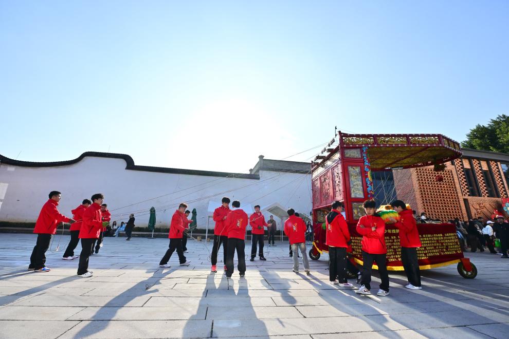 文化中国行·镜头里的非遗年｜线狮少年舞新春(图22)