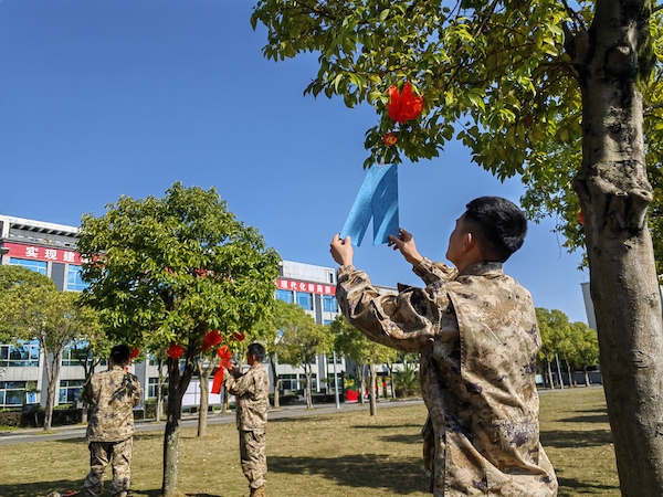 【网络中国节·元宵】元宵佳节：看军营“花样”过节(图2)
