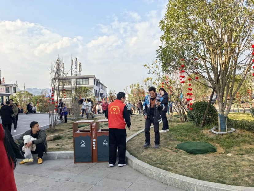 兴义：优质服务吹动春节旅游“文明”之风(图4)
