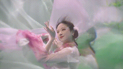 “诗”与“远方”相遇,解码我省首支水下舞蹈作品《梦里春山》(图6) “诗”与“远方”相遇,解码我省首支水下舞蹈作品《梦里春山》(图6)