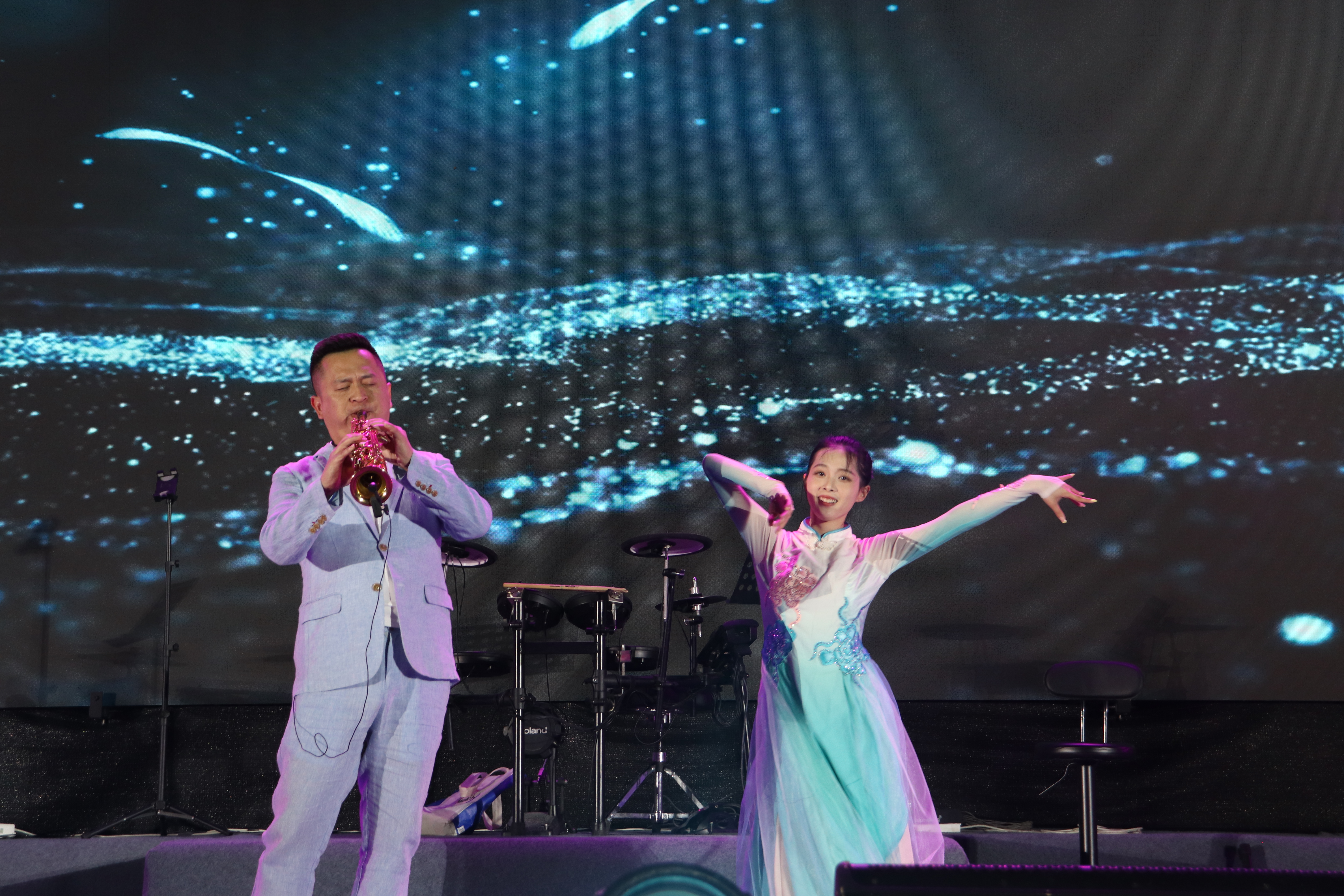 “加油之声”——草坪露营音乐会走进云屯生态体育公园(图4)