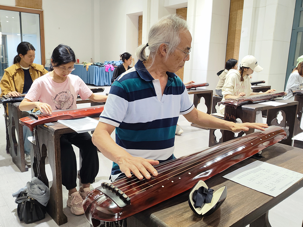 第九期古琴公益课：让千年琴音飞入寻常百姓家(图2)