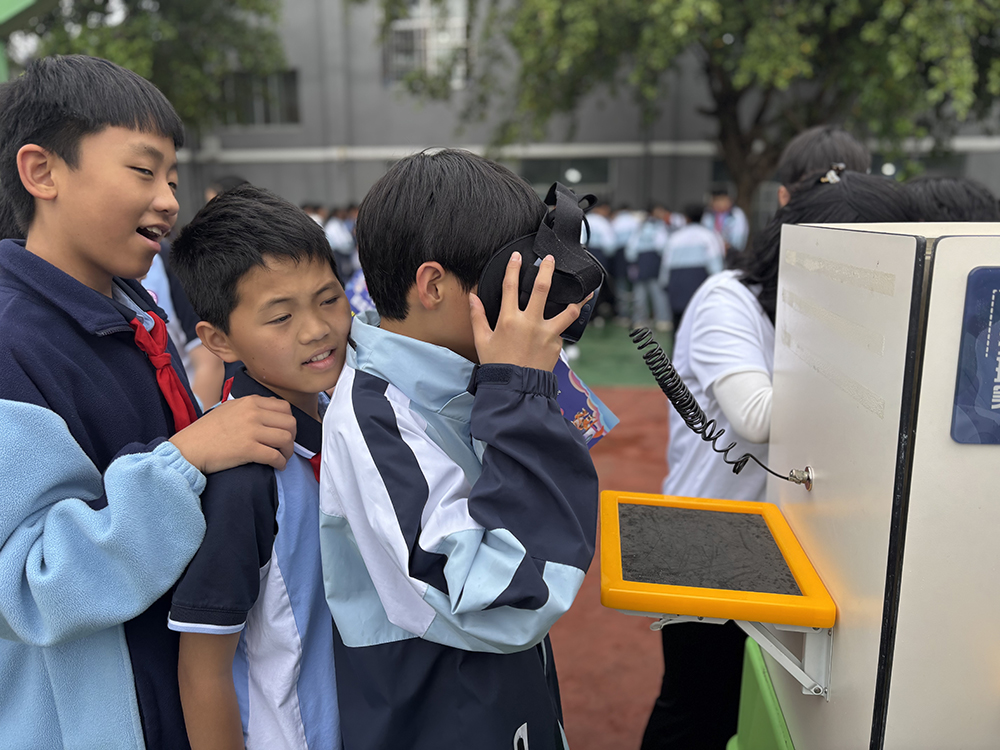 下五屯街道办事处中心小学成功举办首届科技节活动(图2)