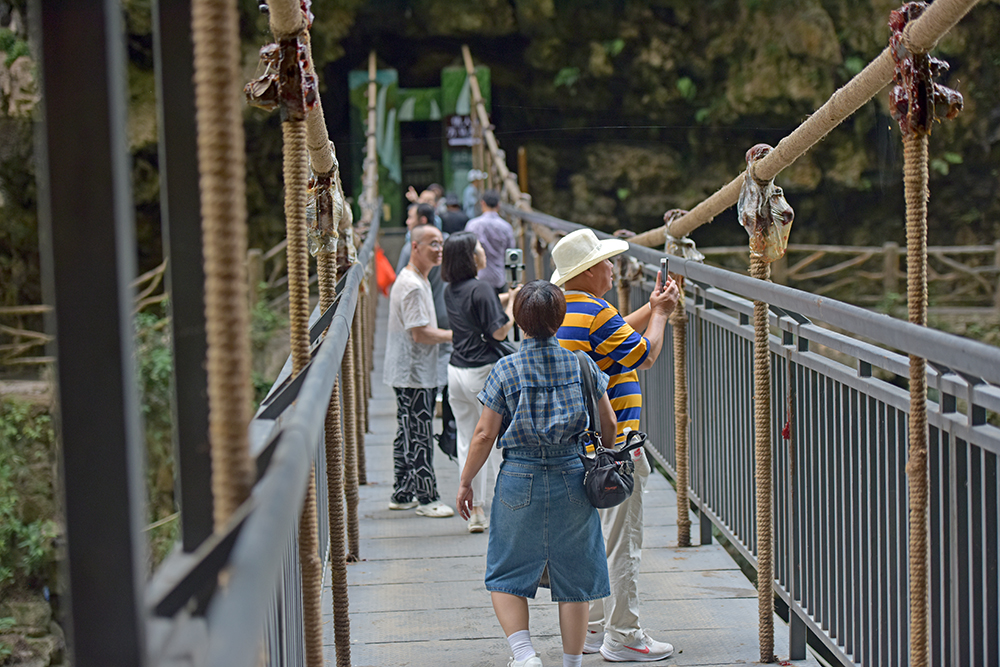 贵州兴义：百瀑争流 马岭河峡谷景区迎来最佳观瀑期(图4)