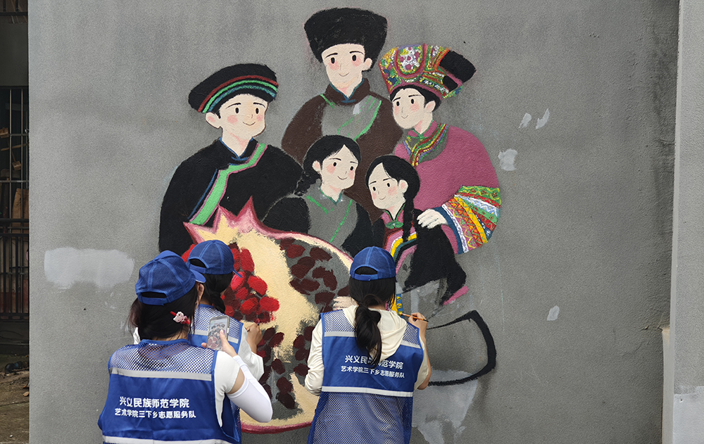 以青春之笔绘振兴图景 两所高校“三下乡”活动点亮木陇街道(图3) 以青春之笔绘振兴图景 两所高校“三下乡”活动点亮木陇街道(图3)