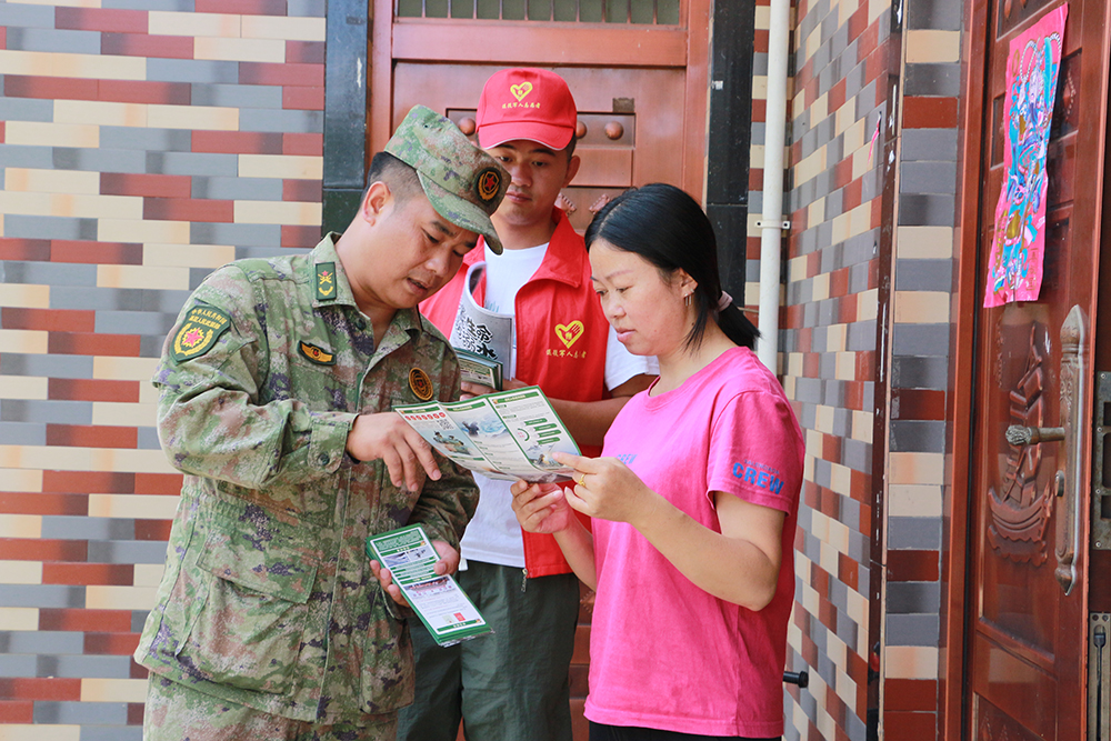 兴义：无人机移动式动员 数智化创新征兵宣传(图3)