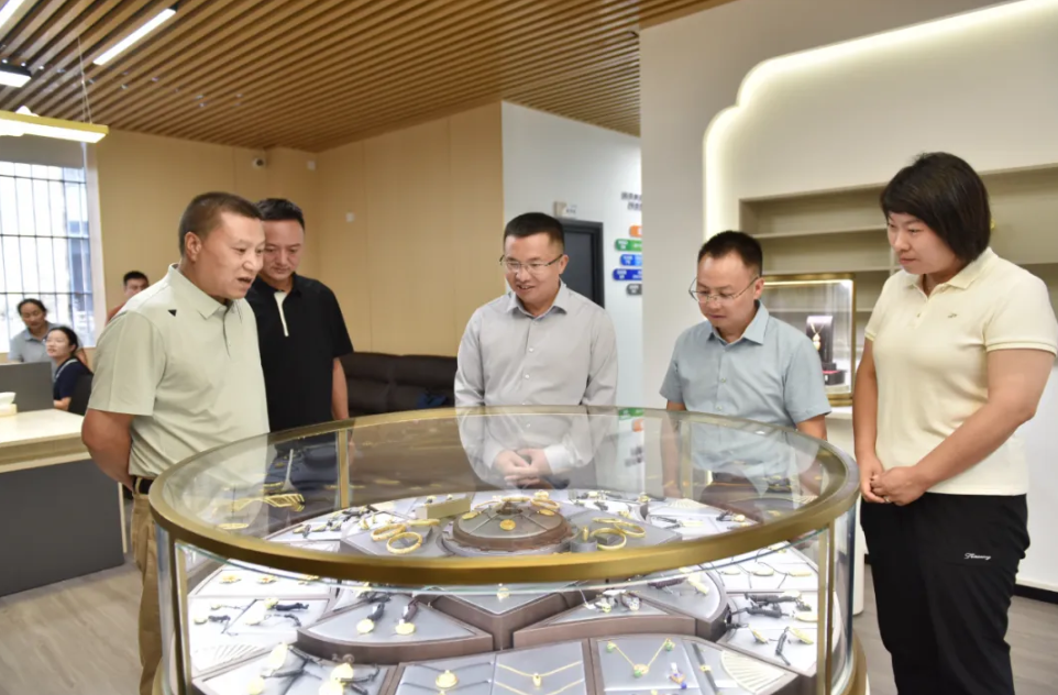 顾先林到部分乡镇（街道）调研乡村振兴、产业发展等工作并开展下访(图3)