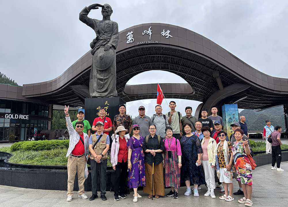 苏州旅行团畅游兴义 盛赞“康养胜地 人文兴义”独特魅力_兴义网