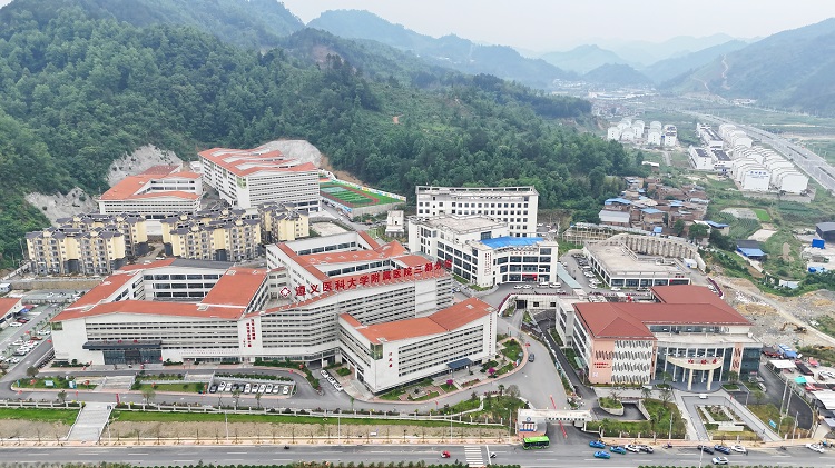 三都水族自治县人民医院（医共体）总院新院区。（贵州日报天眼新闻记者 何广 摄）.jpg